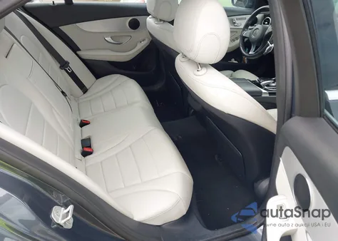 2015 Mercedes-Benz C 300 из США, поврежденный, VIN 55SWF4JB0FU055962